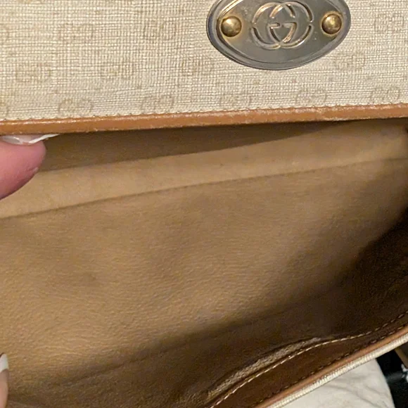 Gucci Beige and Brown Shoulder Bag - Picture 16 of 16